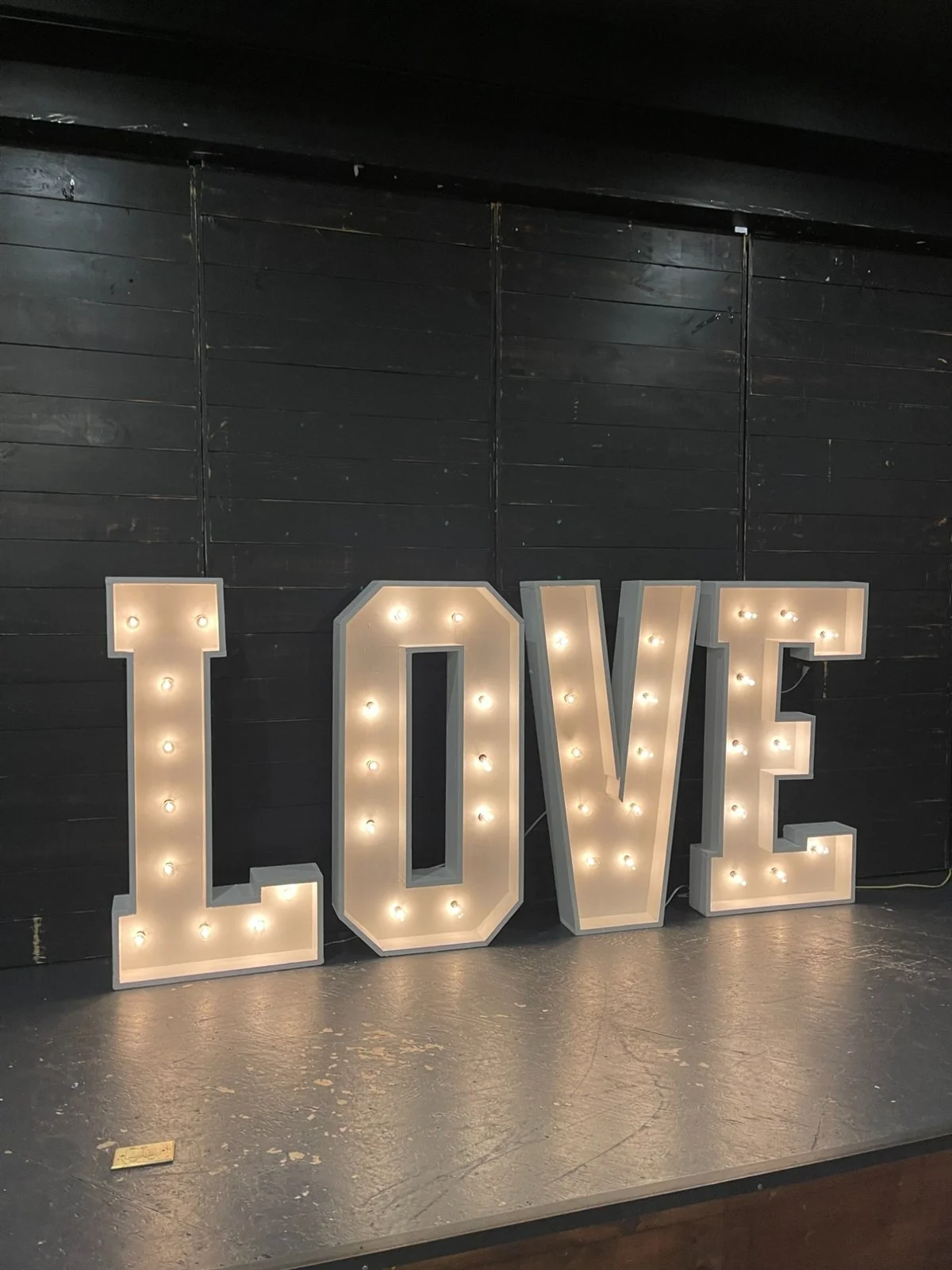 LOVE marquee mariage