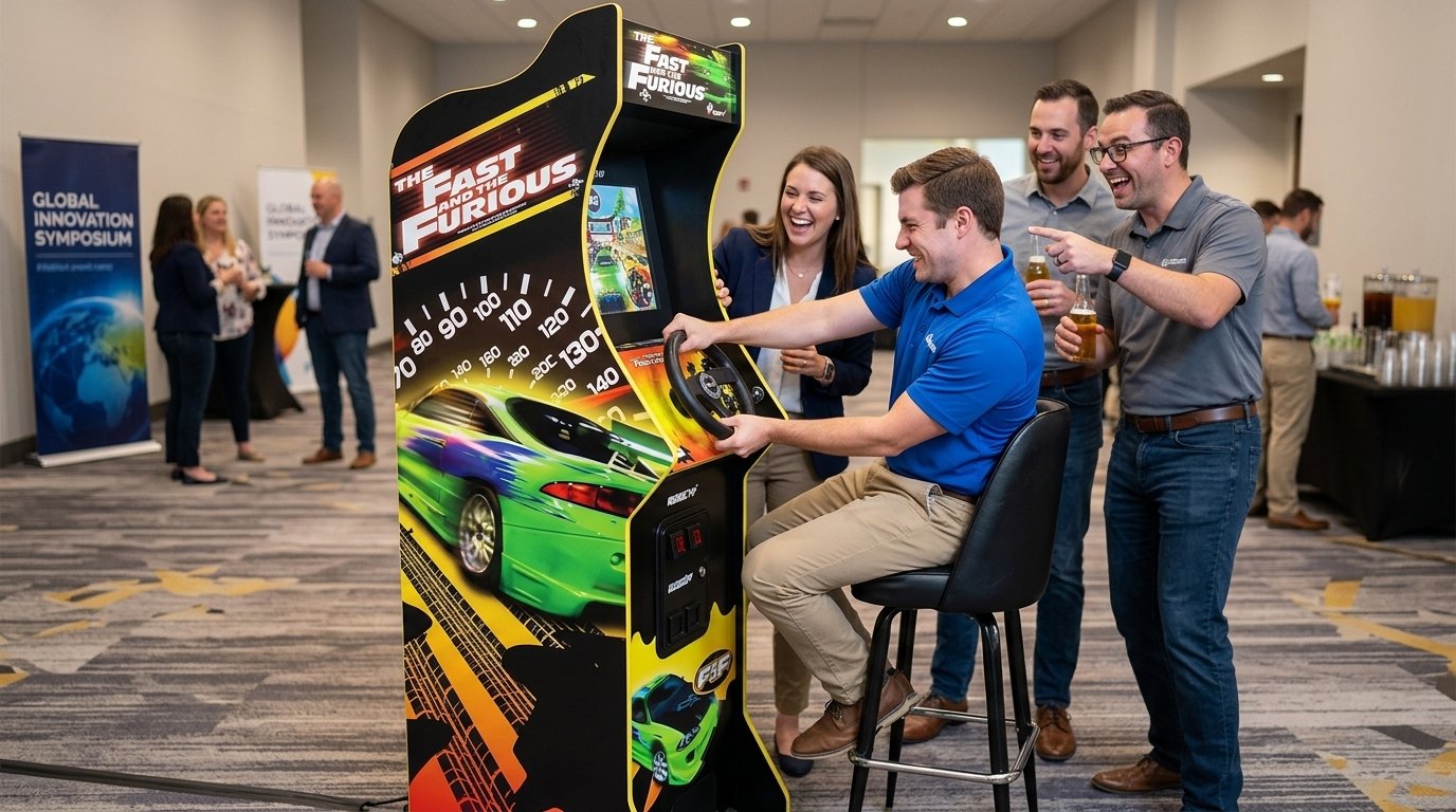 Borne d'arcade de course avec siège et volant