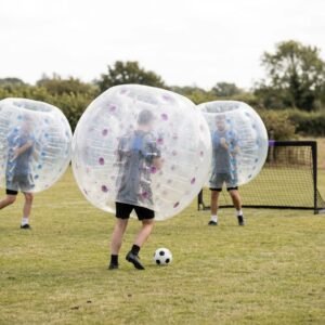 Illustration du Forfait Soccer Bulle realisee par ordinateur a partir des photos de notre materiel. Ce n est pas une photo prise a notre entrepot.